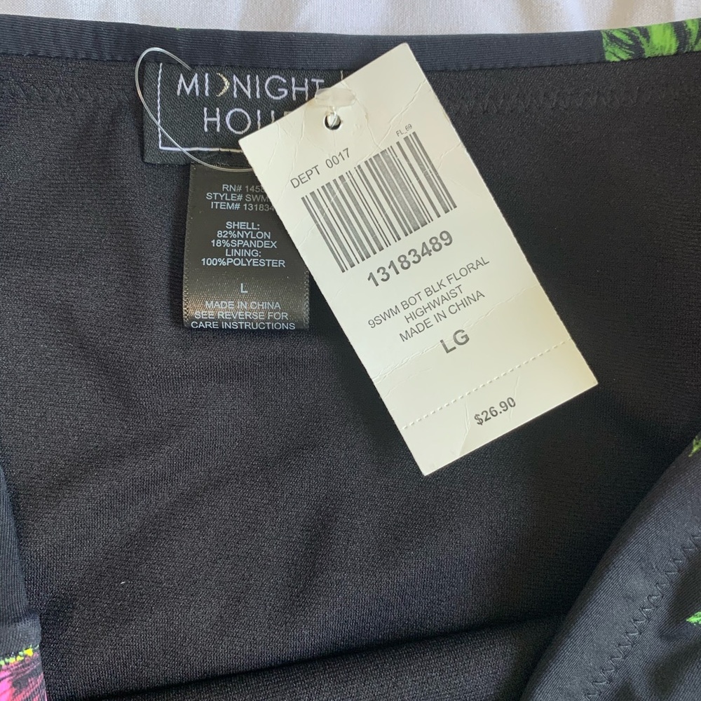 Hot topic bikini bottom size large - Picture 2 of 3